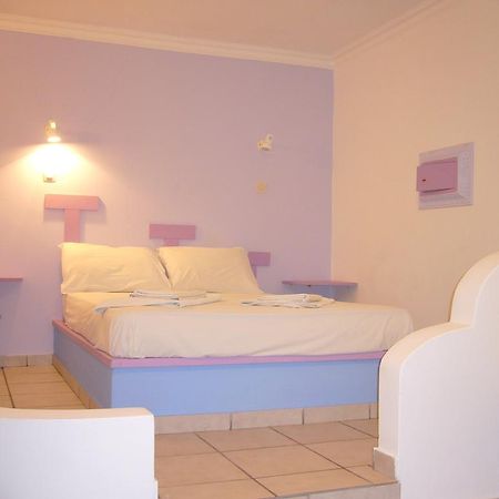 San Efrem Aparthotel Perissa  Exteriör bild