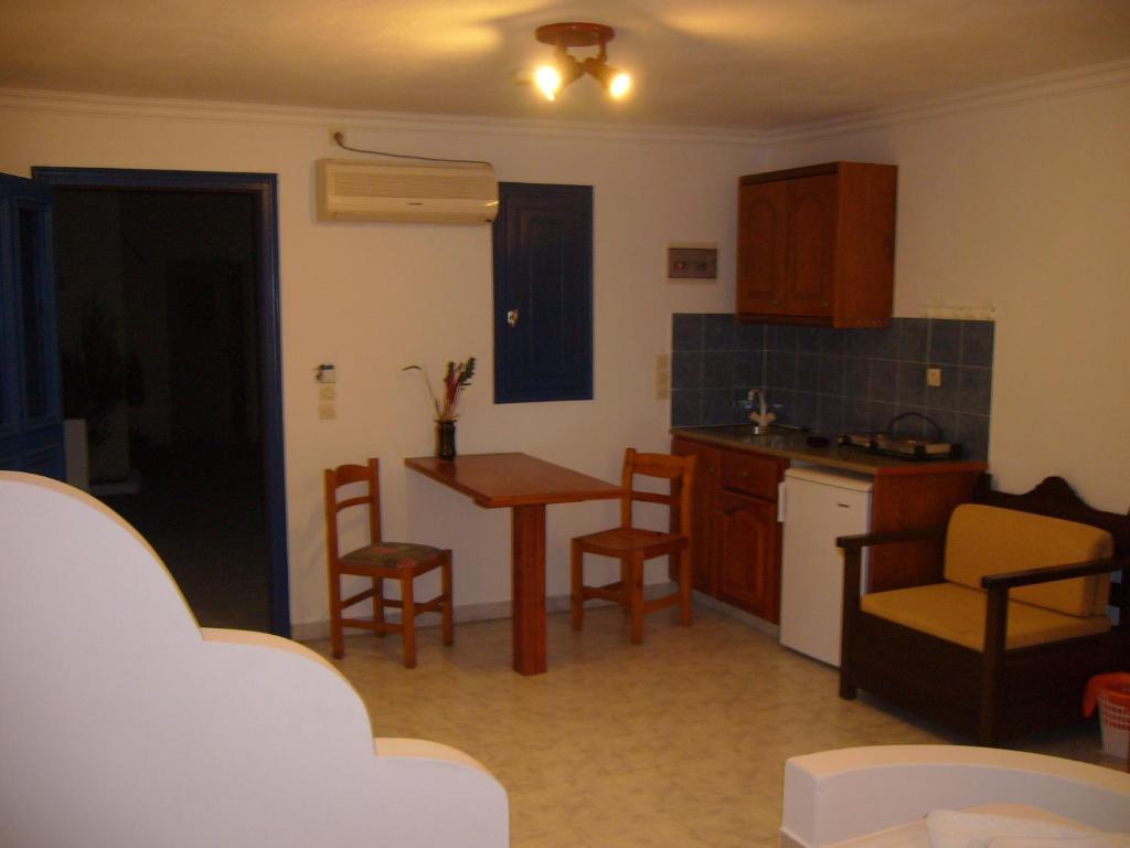 San Efrem Aparthotel Perissa  Rum bild