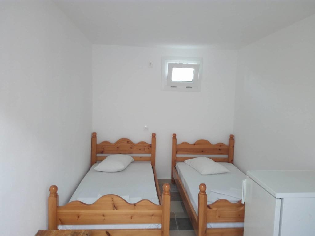 San Efrem Aparthotel Perissa  Rum bild