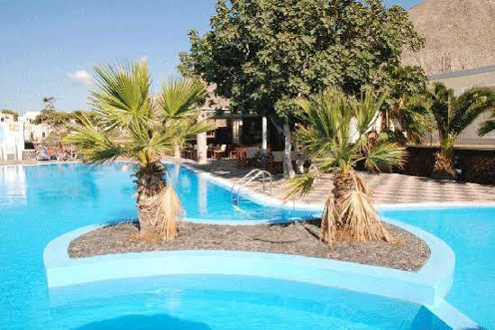 San Efrem Aparthotel Perissa  Exteriör bild